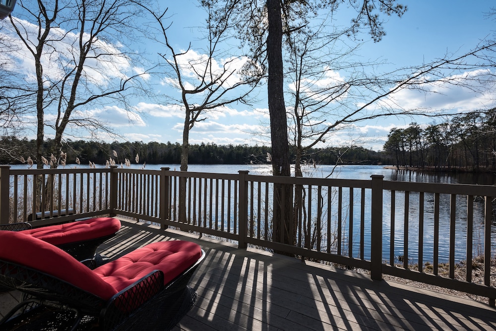 Swan Lake Resort Rentals