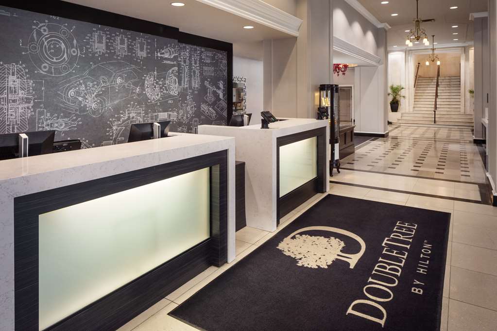 Doubletree Suites By Hilton Detroit Downtown Fort Shelby