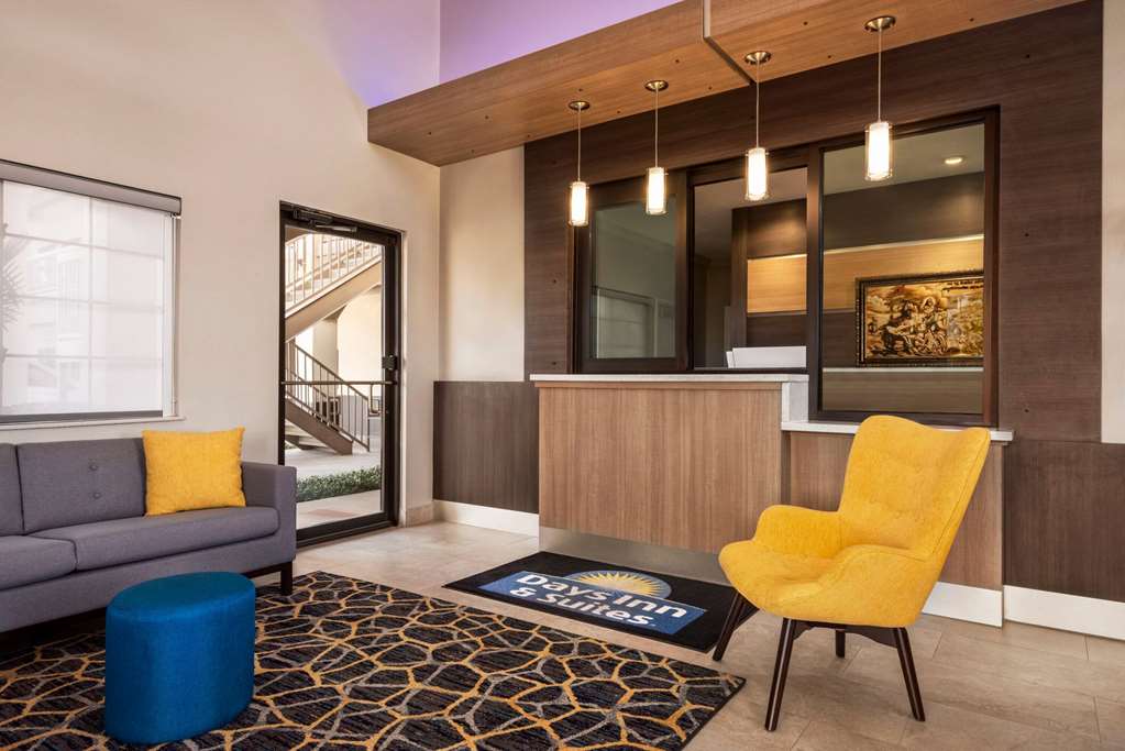 Days Inn And Suites Houston