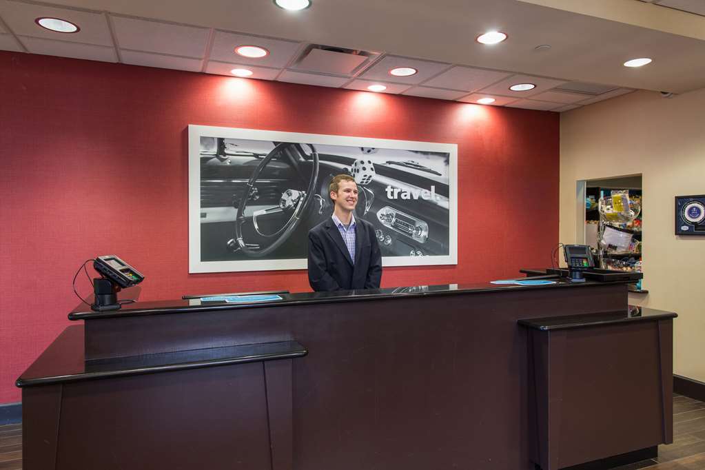 Hampton Inn And Suites-detroit/airport-romulus