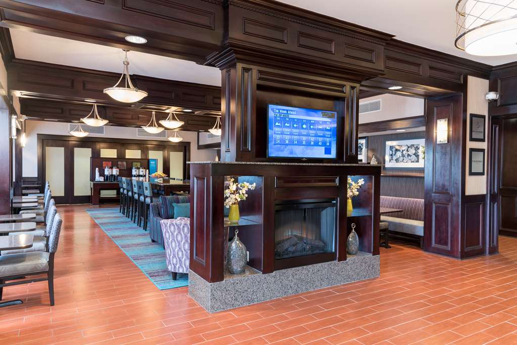 Hampton Inn Detroit - Roseville