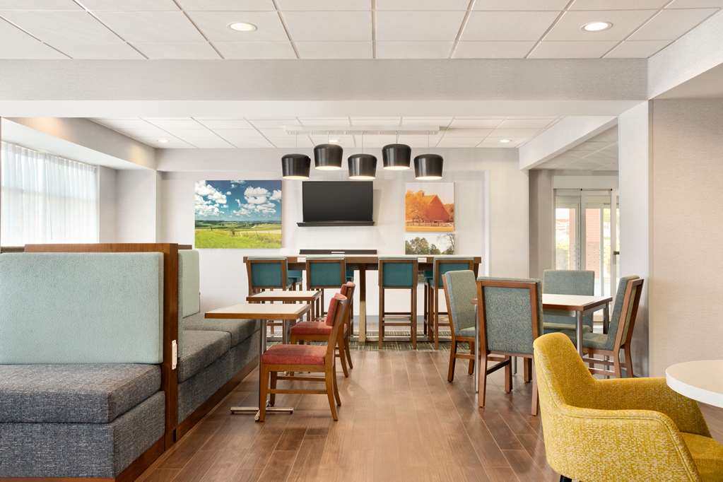 Hampton Inn St Louis Columbia