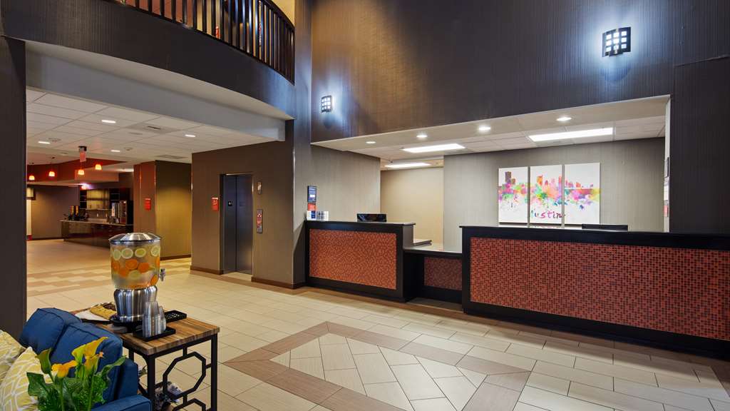 Best Western Plus Austin Airport Inn & Suites