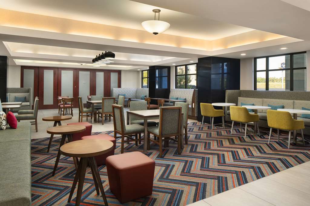 Hampton Inn Ft. Wayne/dupont Road