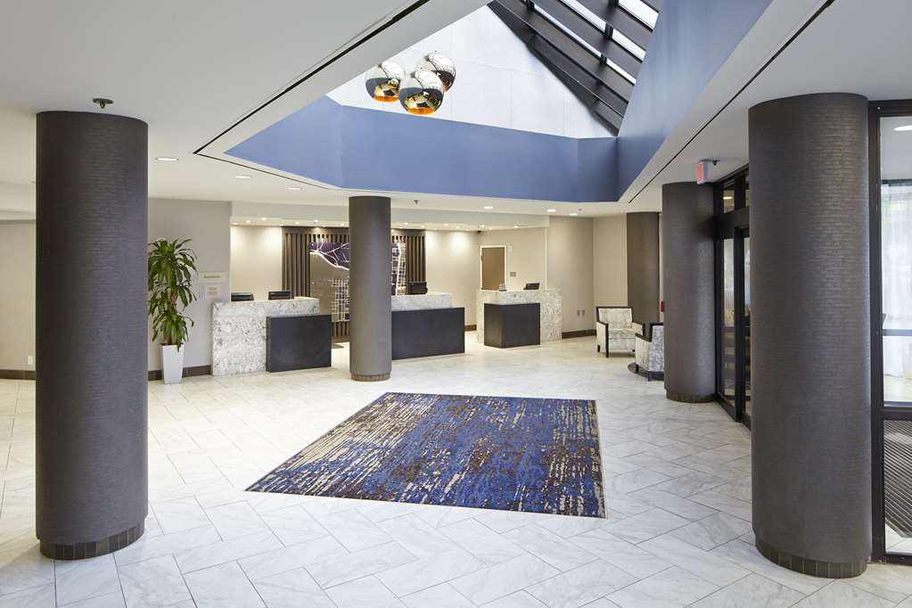 Embassy Suites Atlanta - Galleria