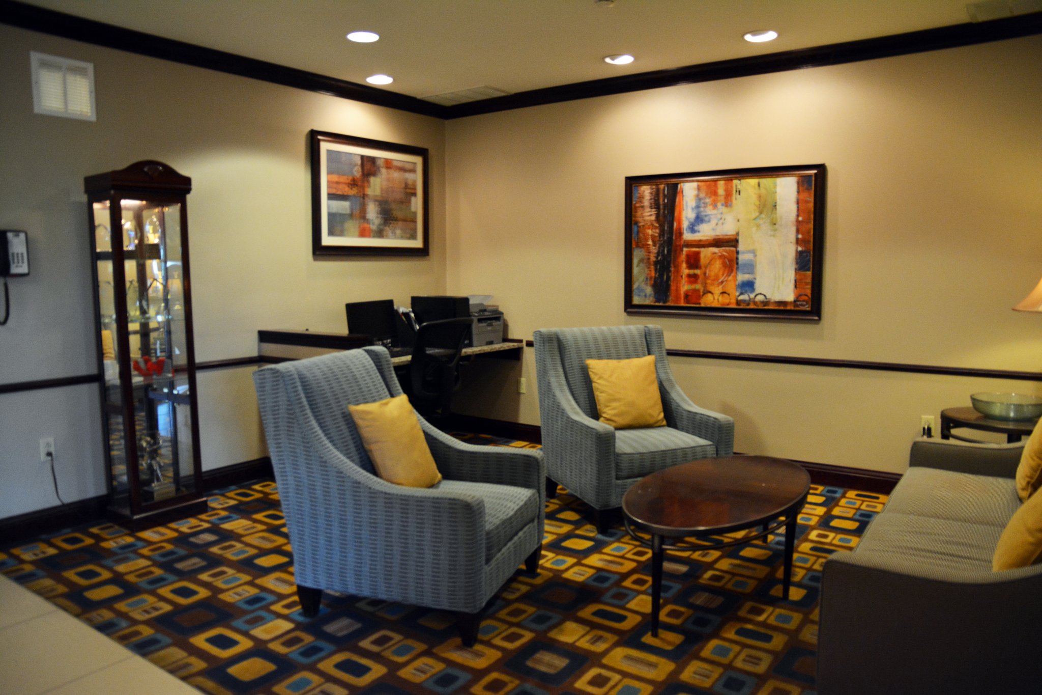 Holiday Inn Express And Suites Youngstown West - Austintown