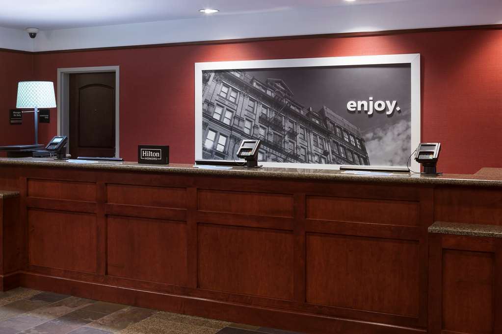 Hampton Inn & Suites Oklahoma City-bricktown