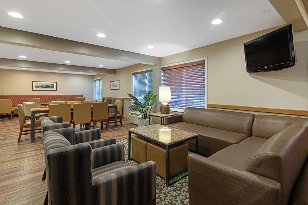Best Western Plus Windjammer Inn And Conference Center