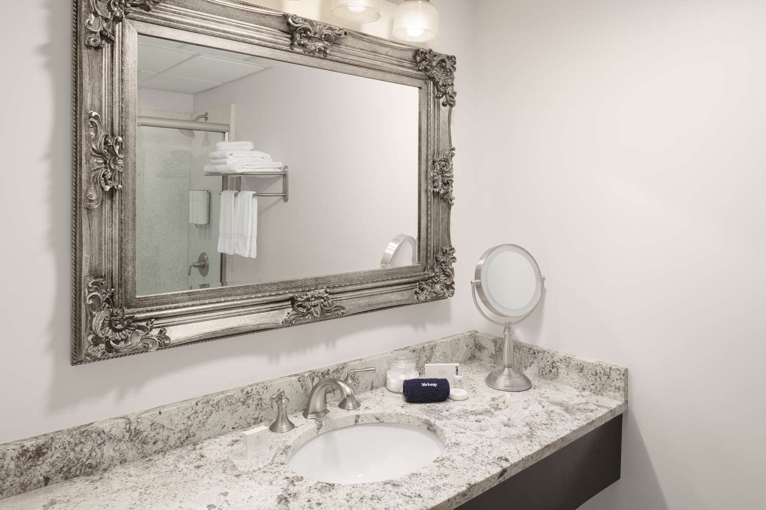 Portland Regency Hotel And Spa