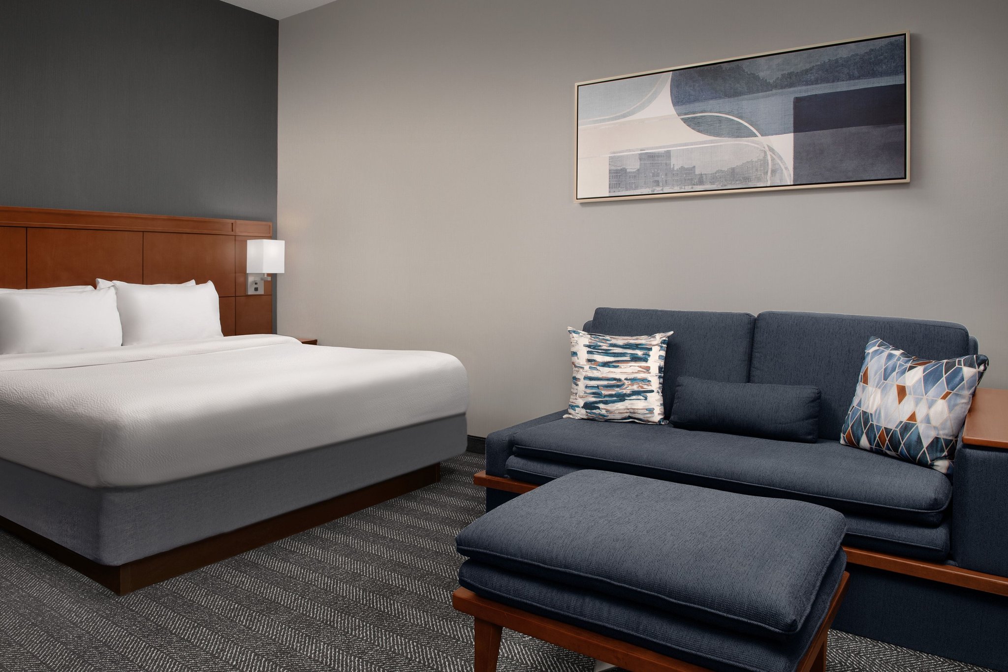 Courtyard By Marriott Syracuse Downtown