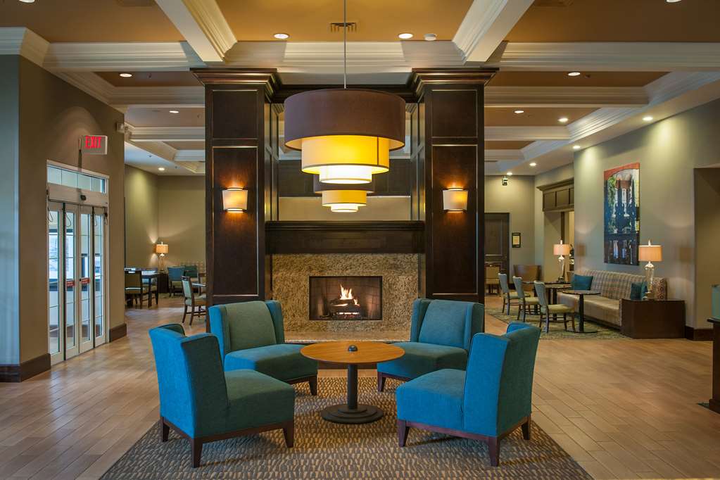 Hampton Inn Suites Elmwood