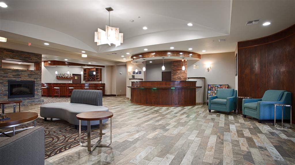 Best Western Plus Fort Worth Forest Hill Inn & Suites