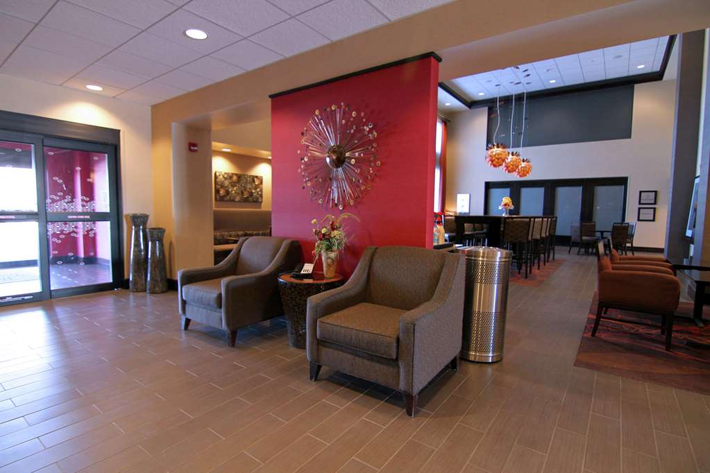 Hampton Inn And Suites Grand Forks