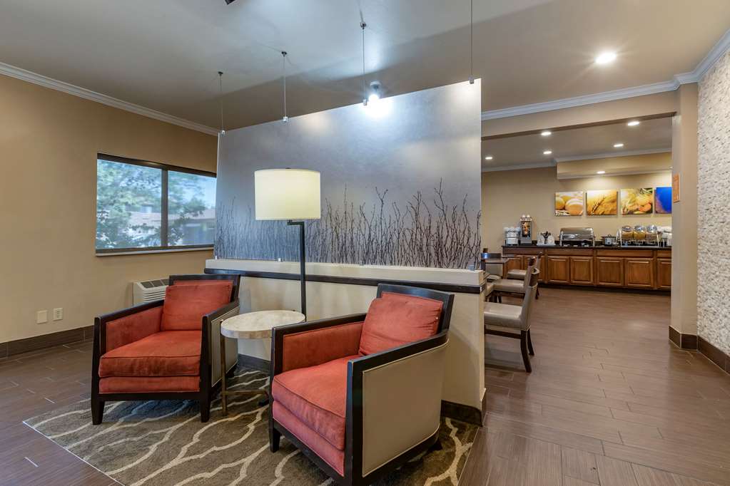 Comfort Inn And Suites Waterloo  Cedar Falls
