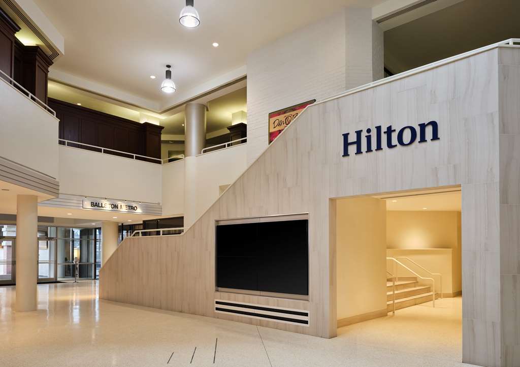 Hilton Arlington And Towers