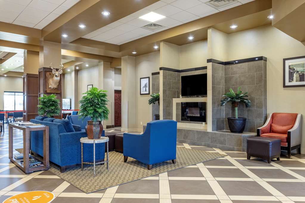 Comfort Suites Batesville