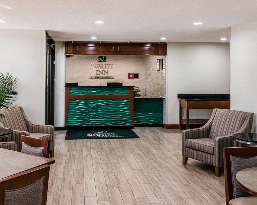 Quality Inn And Suites Warren - Detroit