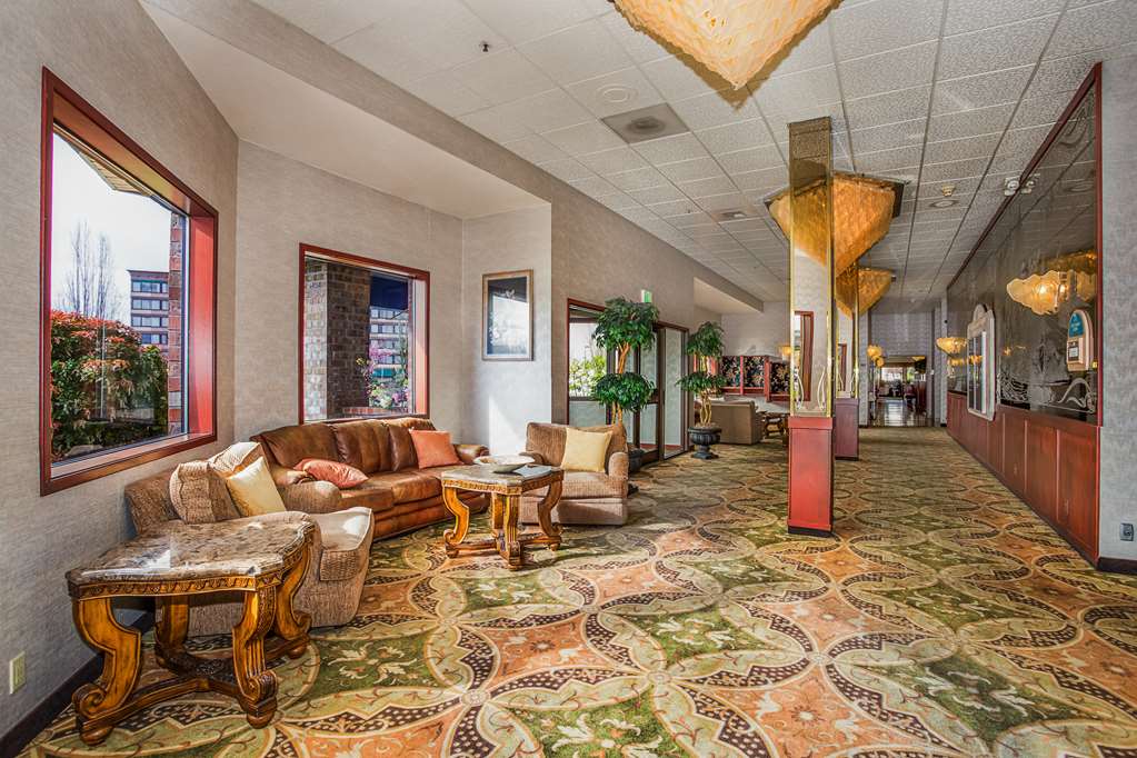 Shilo Inn Suites Hotel Portland Airport