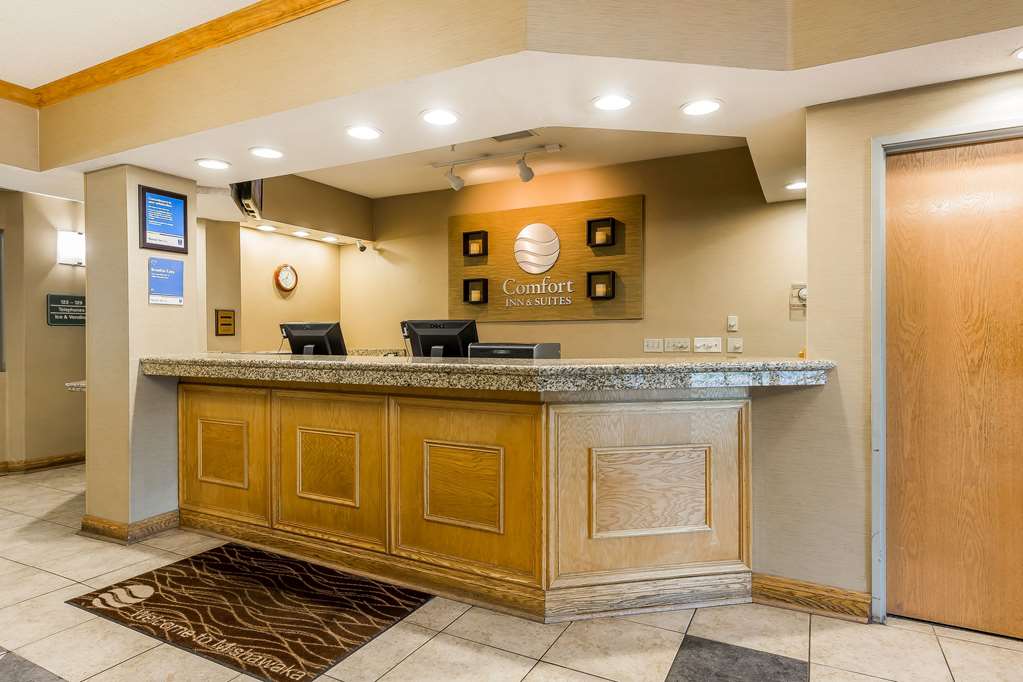 Comfort Inn And Suites Mishawaka-south Bend