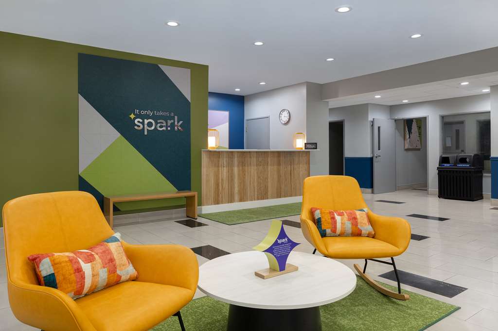 Spark By Hilton Evansville East In