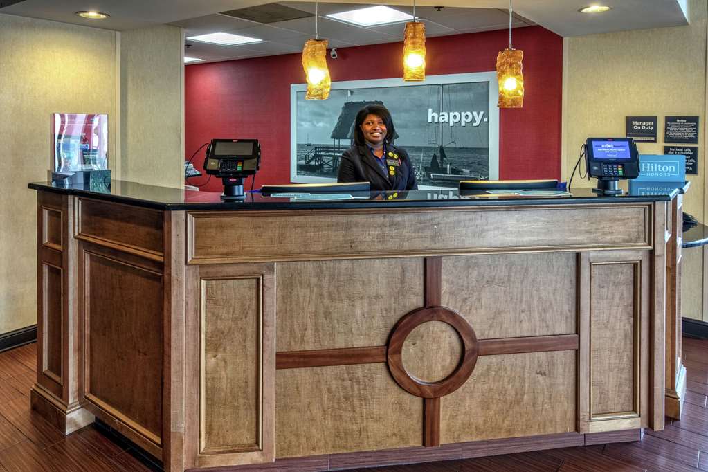 Hampton Inn Elizabeth Cty