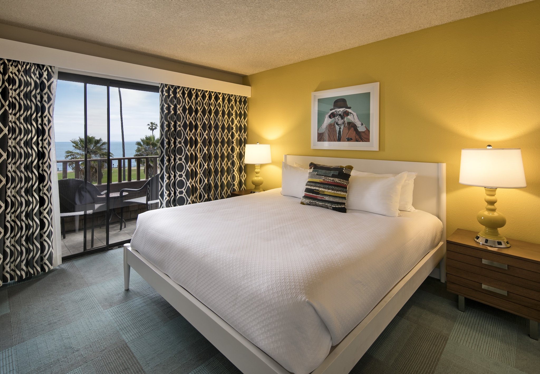 La Jolla Cove Suites