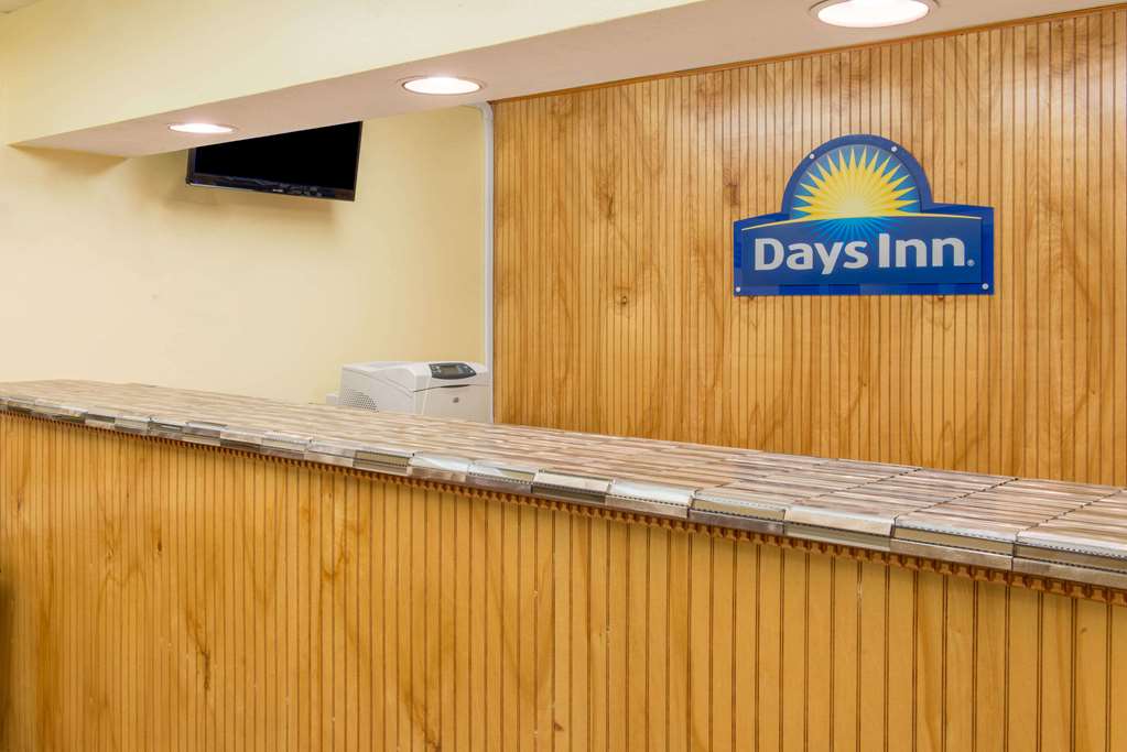 Days Inn And Suites Dayton N