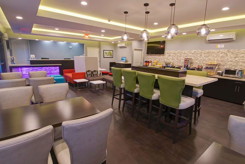Days Inn Port Arthur