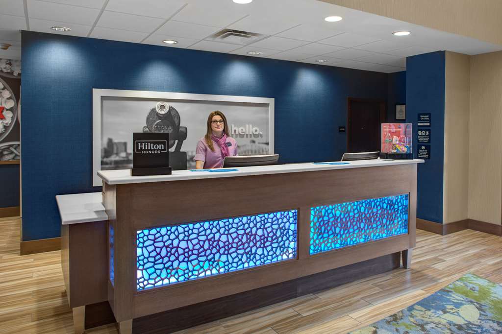 Hampton Inn Suites Syracuse North Airport Area