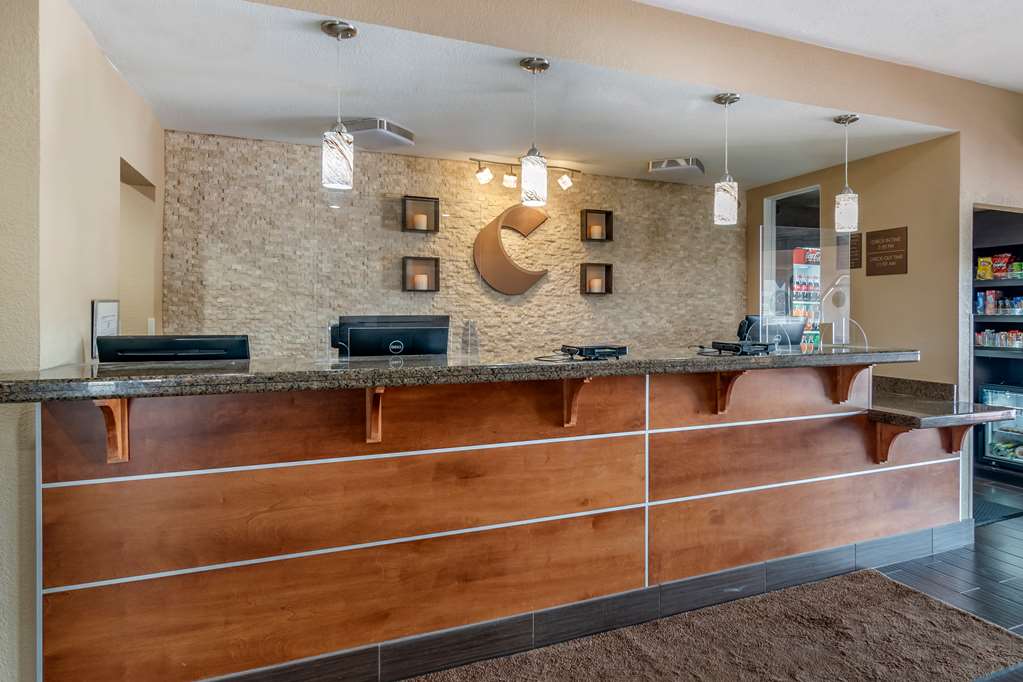 Comfort Inn And Suites Junction City - Near Fort Riley
