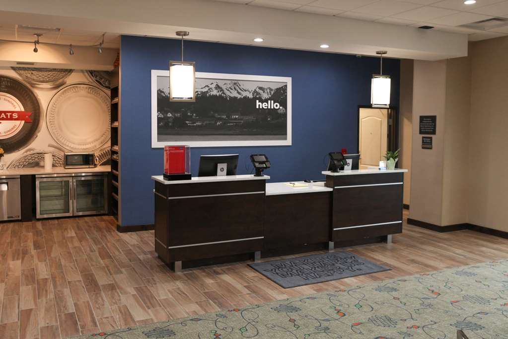 Hampton Inn & Suites Lafayette Medical Center