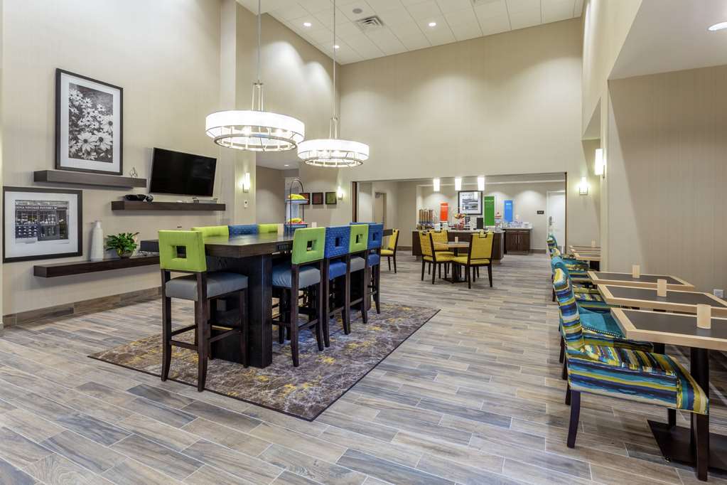 Hampton Inn And Suites Of Burlington Ia