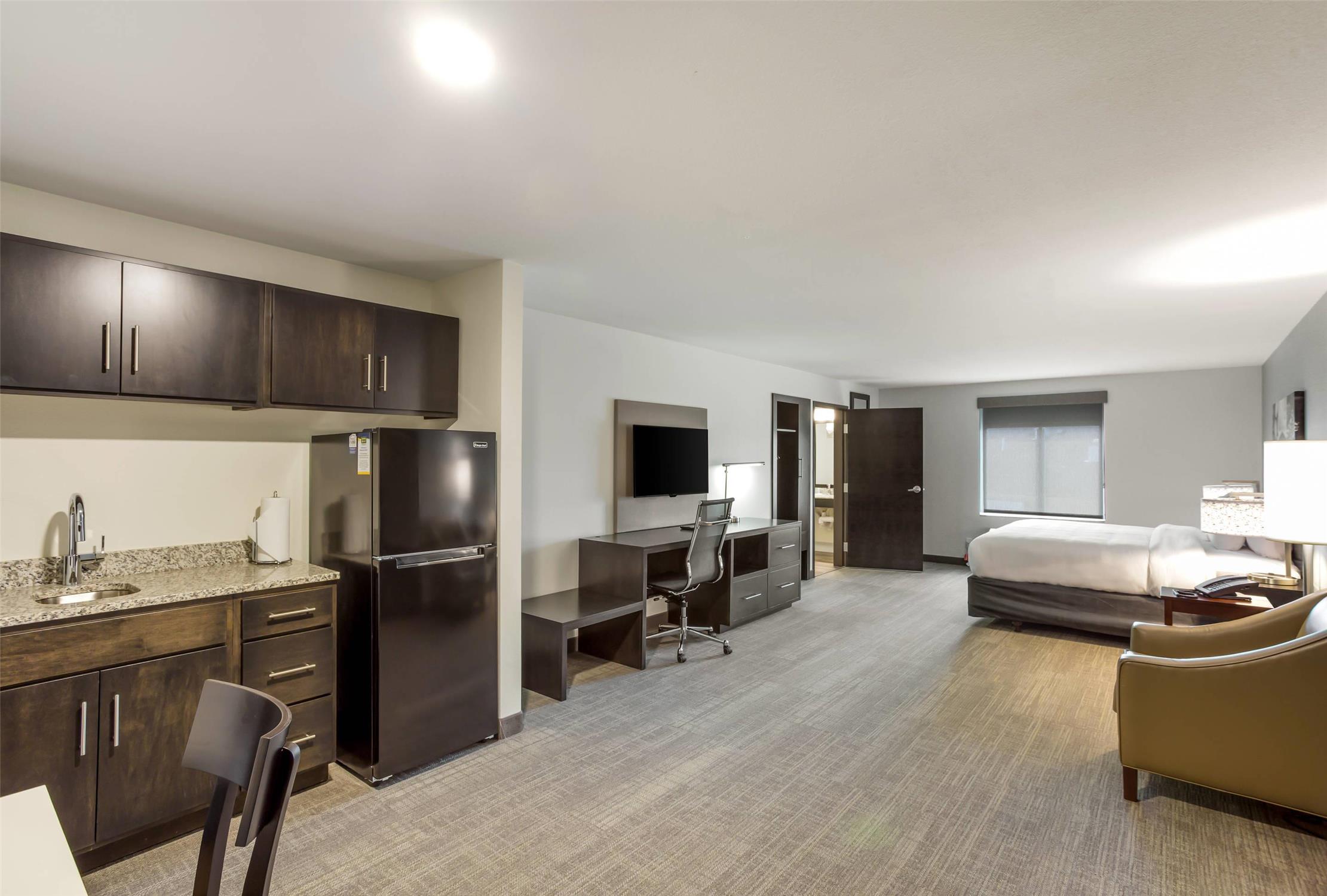 Mainstay Suites Logan Ohio-hocking Hills