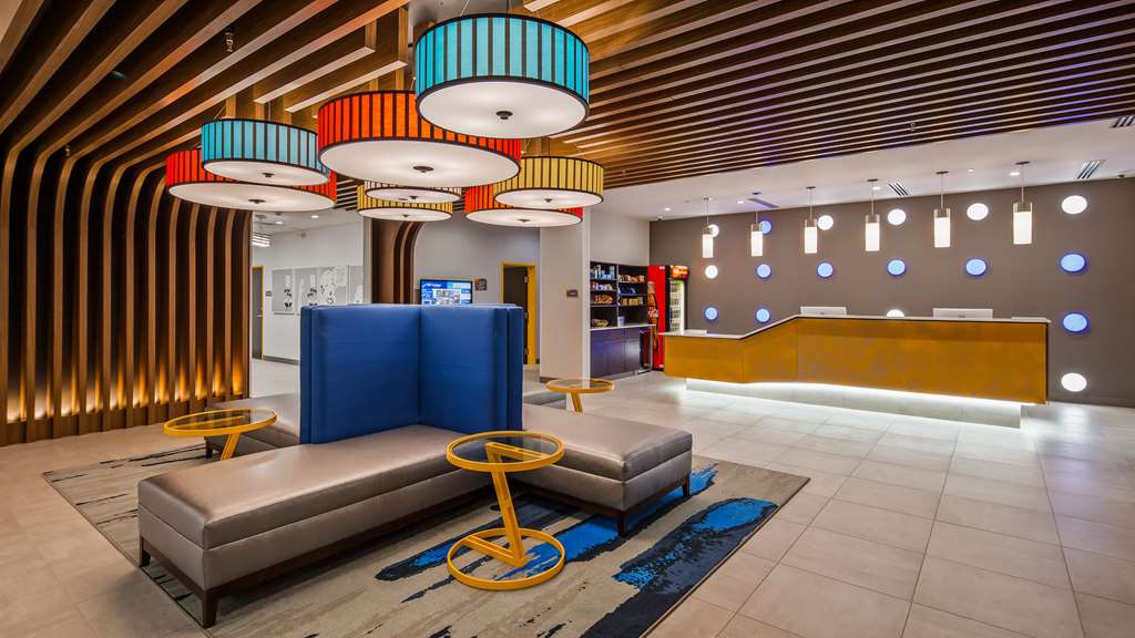 Glo Best Western Tulsa-catoosa