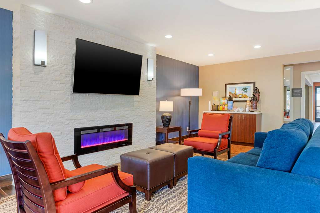 Comfort Inn And Suites Near Ontario Airport