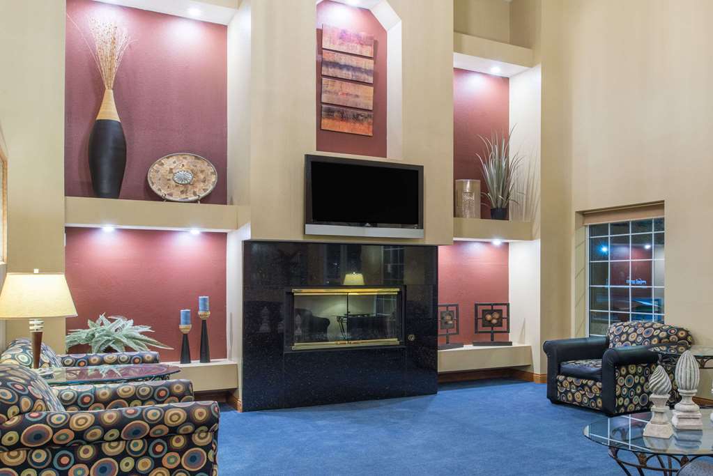 Ramada Springfield North