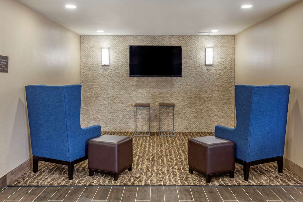 Comfort Inn And Suites Spring Lake - Fayetteville Near Fort Liberty