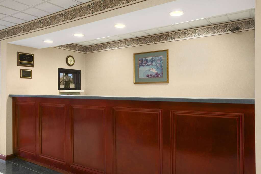 Days Inn Lexington Columbia