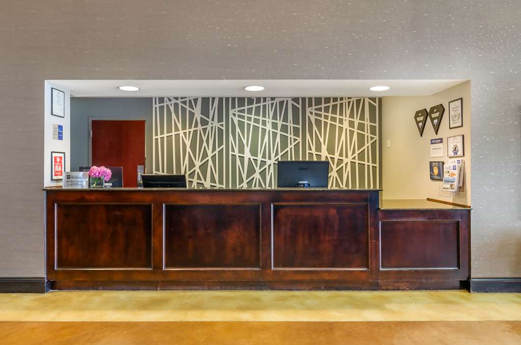 Best Western Plus Waynesboro Inn & Suites Conference Center