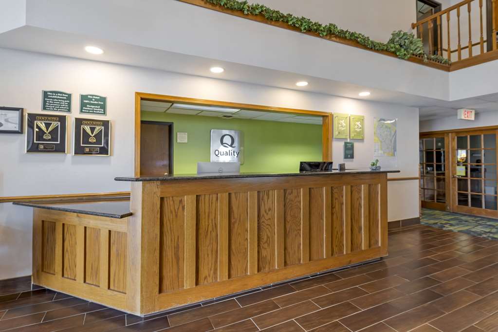 Quality Inn And Suites Stoughton - Madison South