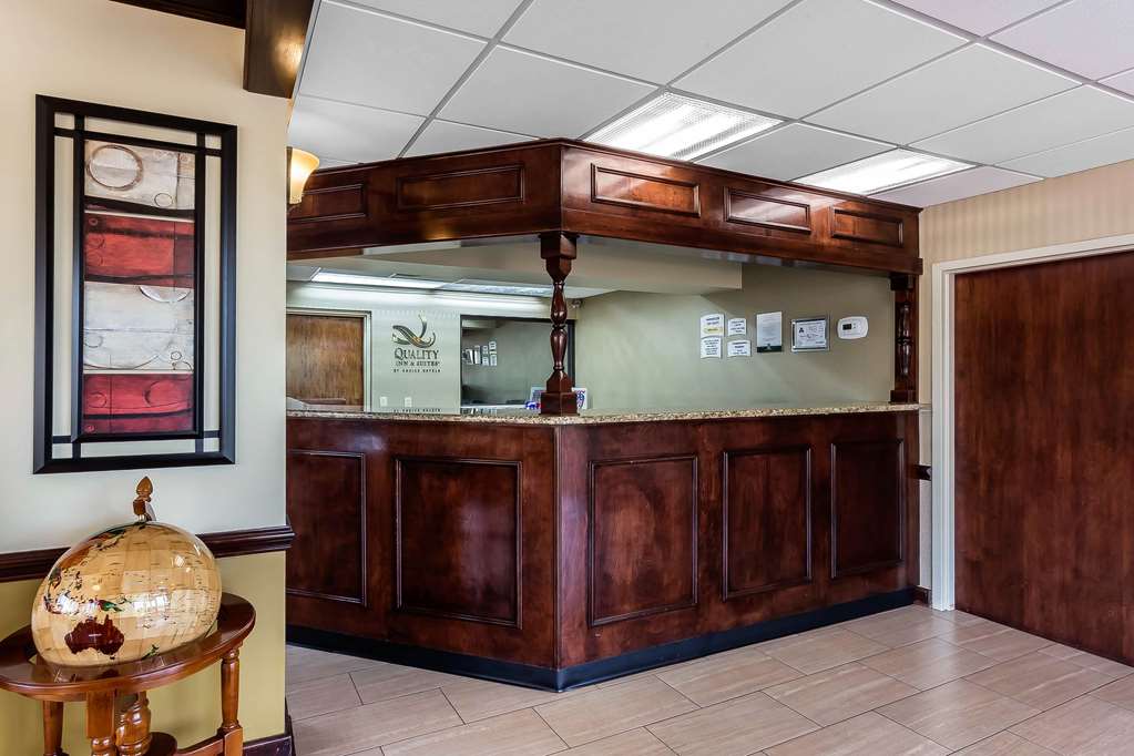Quality Inn And Suites Mooresville-lake Norman
