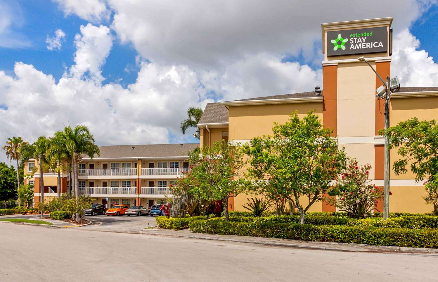 Extended Stay America Suites - Fort Lauderdale - Cypress Crk - Andrews Ave