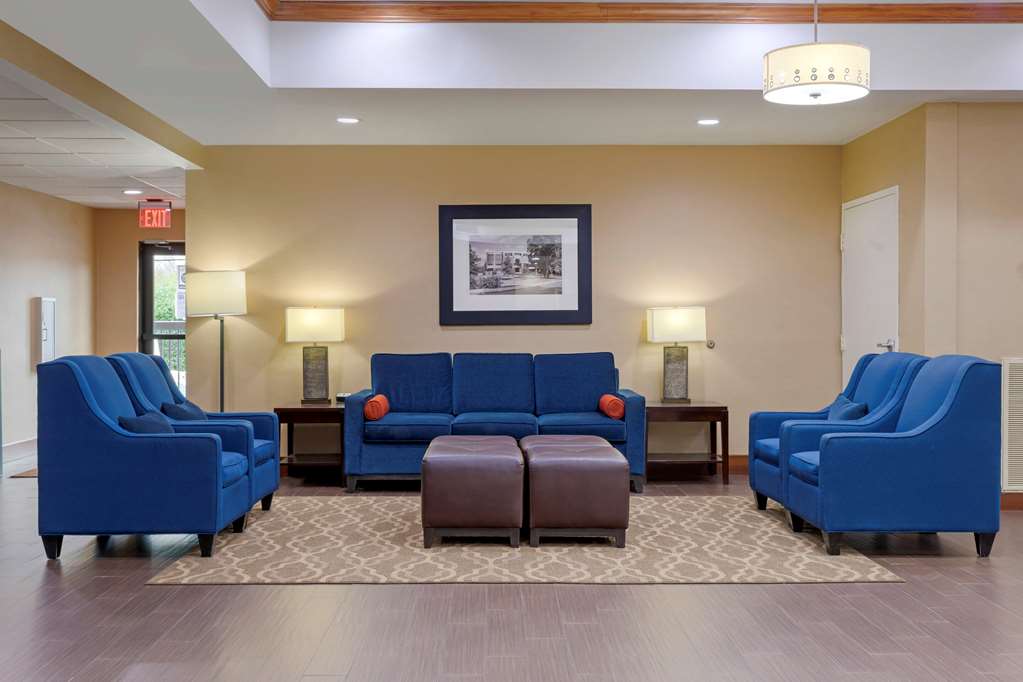 Comfort Suites Johnson City Near University