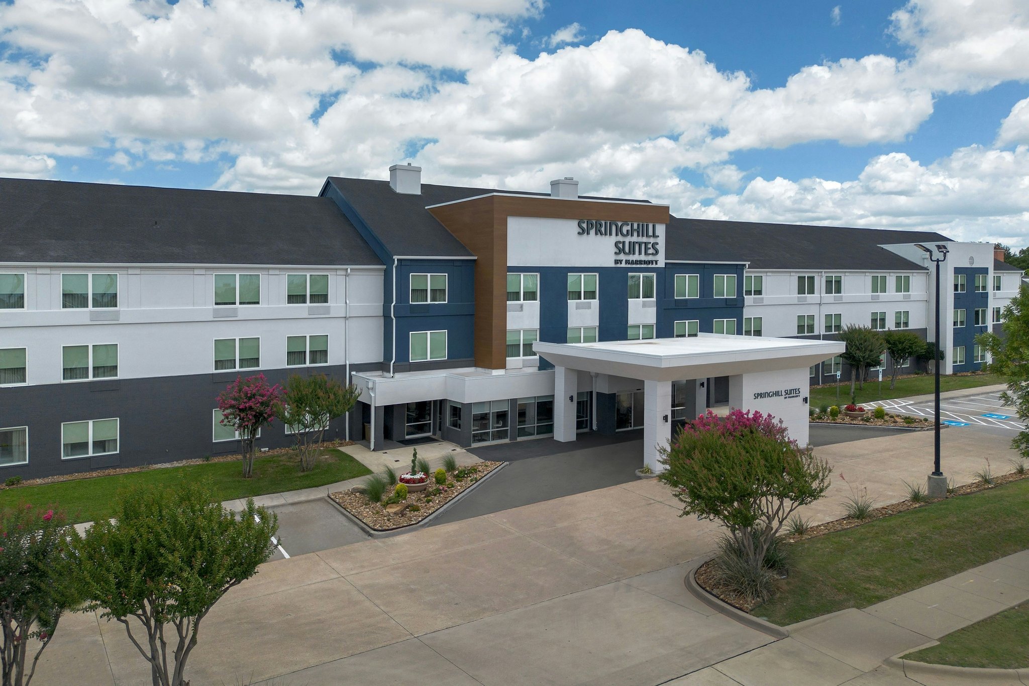 Springhill Suites By Marriott Dallas Arlington North