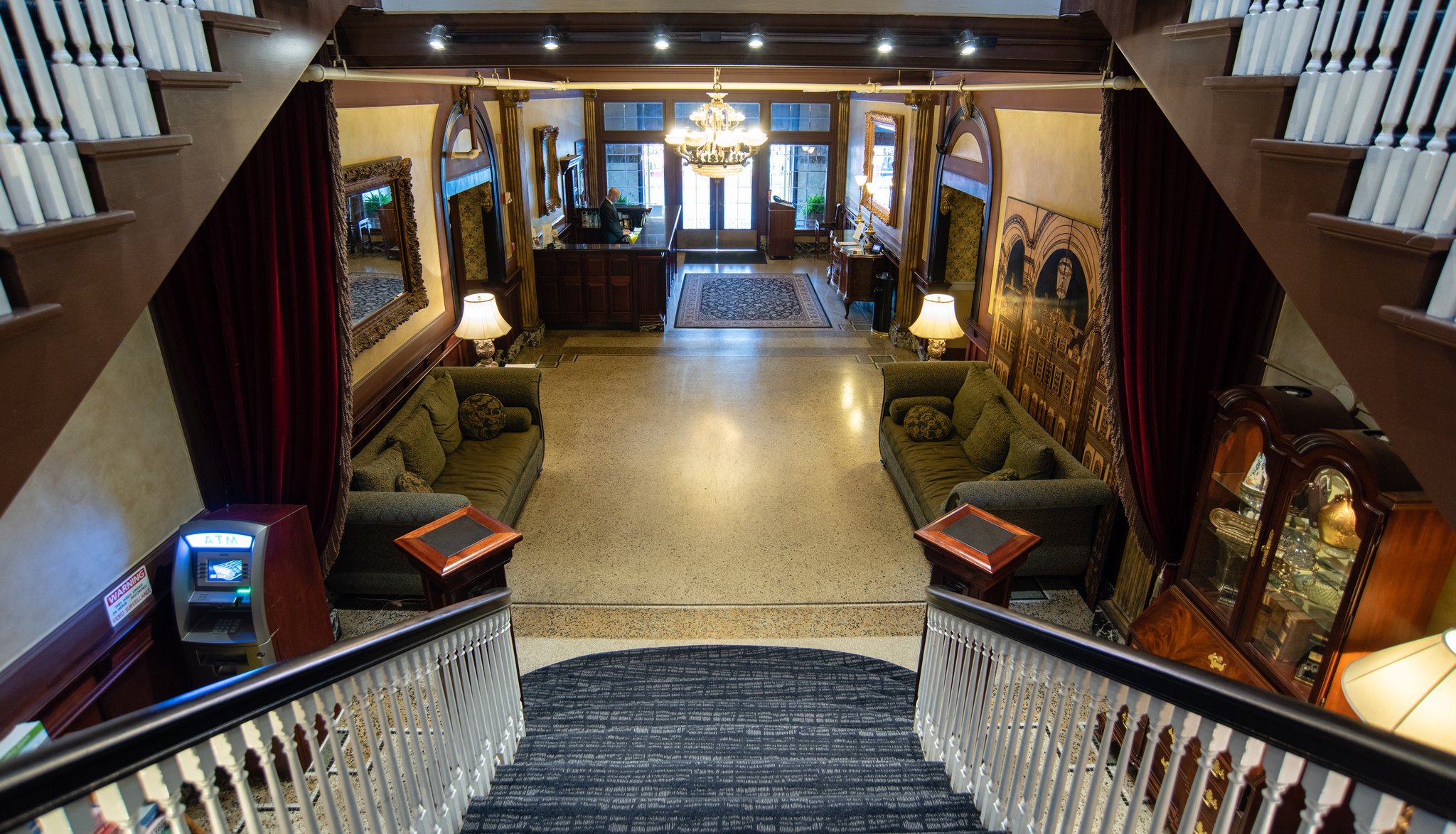 Marqueen Hotel