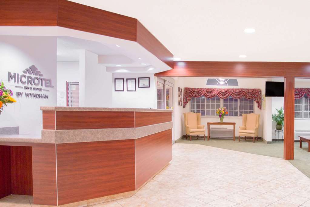 Microtel Gassaway