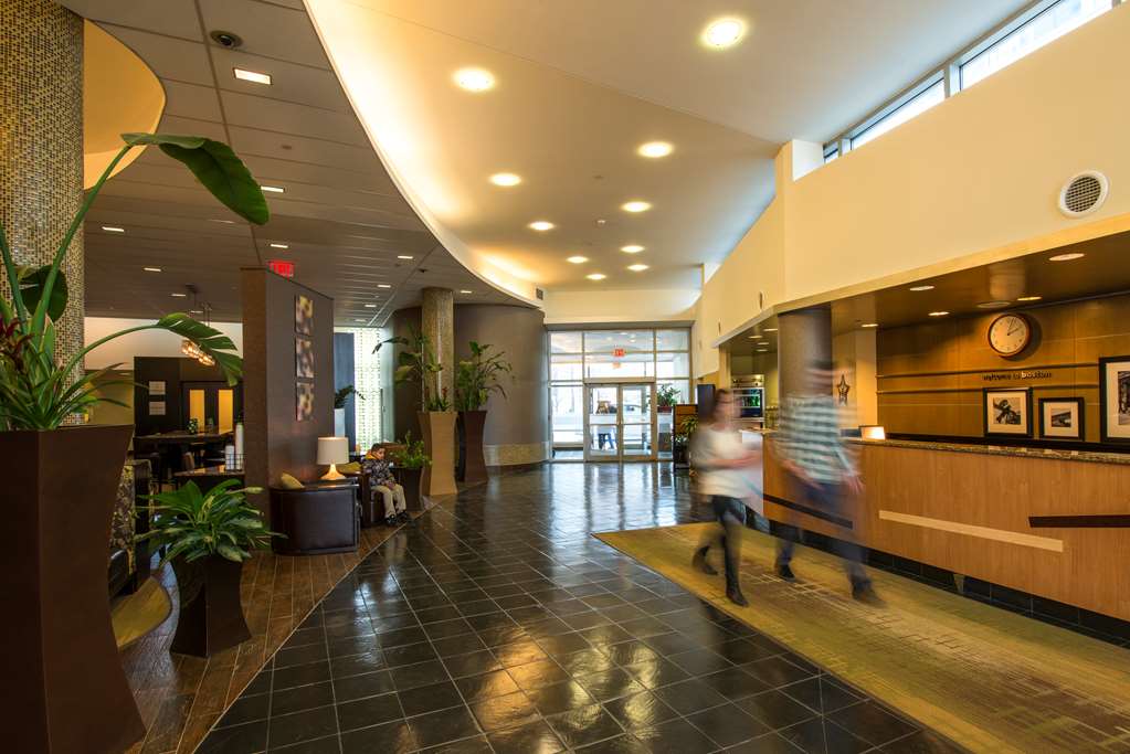 Hampton Inn And Suites Boston Crosstown Center