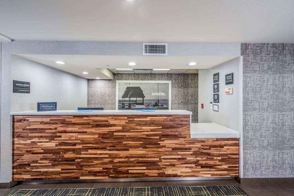 Hampton Inn Oakland-hayward, Ca