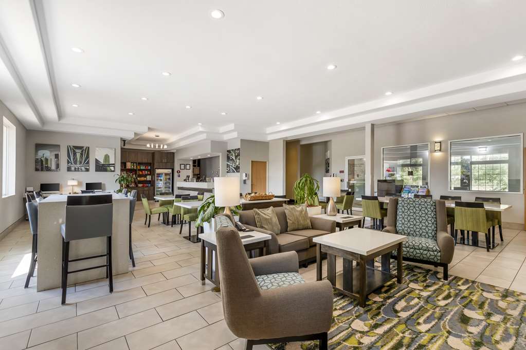 Best Western Plus Des Moines West Inn And Suites