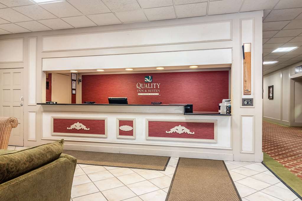 Quality Inn And Suites Indiana